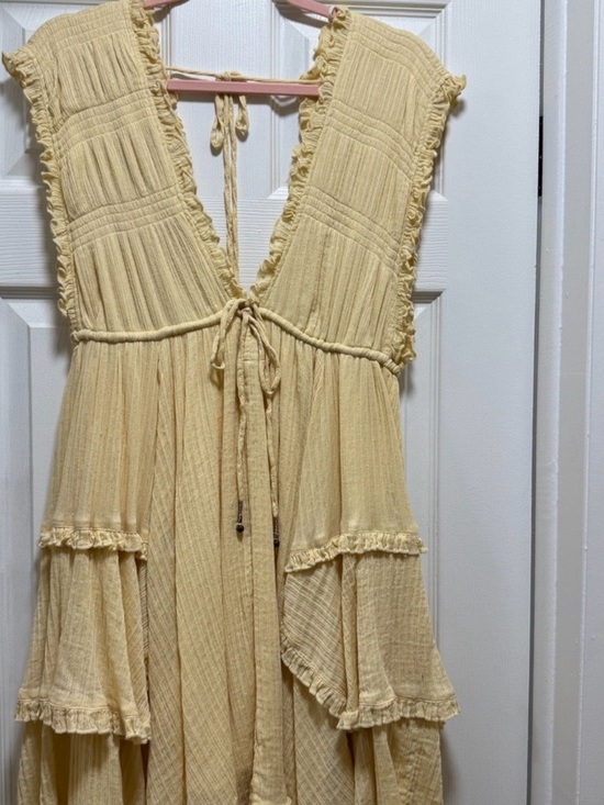 Free People Dresses & Skirts - Free People Soft Yellow Tiered Ruffle Mini Dress